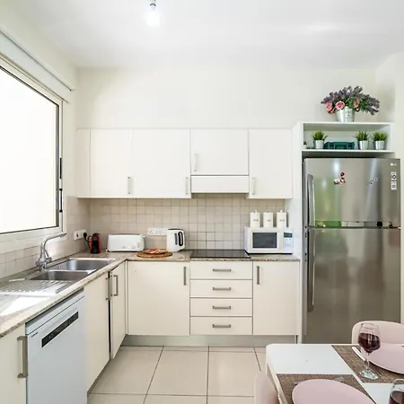 Venus By Ezoria Villa Perivolia