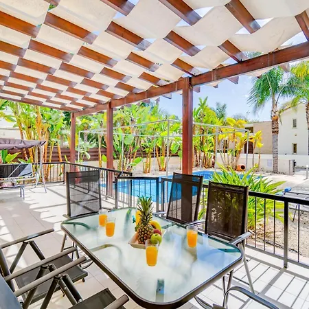 Venus By Ezoria * Perivolia