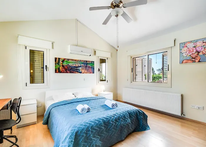 Villa Venus By Ezoria Perivólia