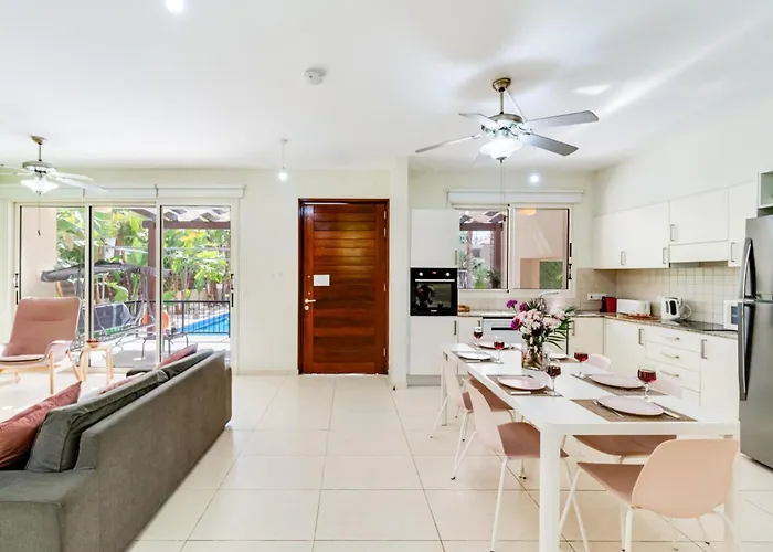 Villa Venus By Ezoria